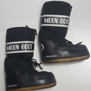 Moon Boots